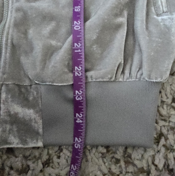 Daya By Zendaya Velour Velvet Silver Gray Track Jacket Zip Up Long Sleeve Sz XS - Picture 13 of 16